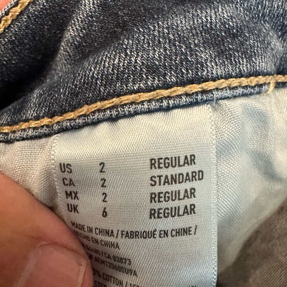 American‎ Eagle Super Stretch Size 2 Regular Inseam 29 inches Waist Across 13 in - Picture 4 of 5